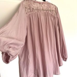 Democracy Tunic Top Women with Velvety Detail - Perfect for a Renaissance Fair?!